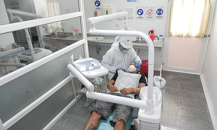 Gobernación del Atlántico entregó nueva sala de rayos X y dotación en el  hospital de Usiacurí