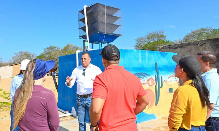 Universidad de La Guajira implementó sistema fotovoltaico para suministro de agua en comunidad Wayuu
