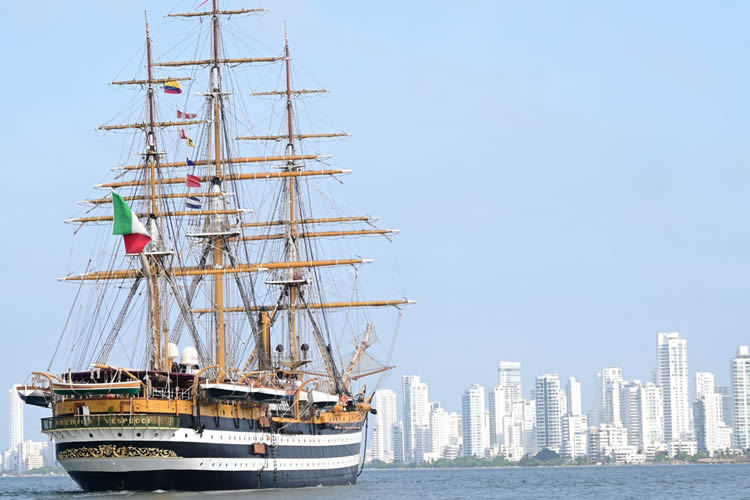 "Amerigo Vespucci", el buque escuela más antiguo del mundo arribó a Cartagena | Cortesía